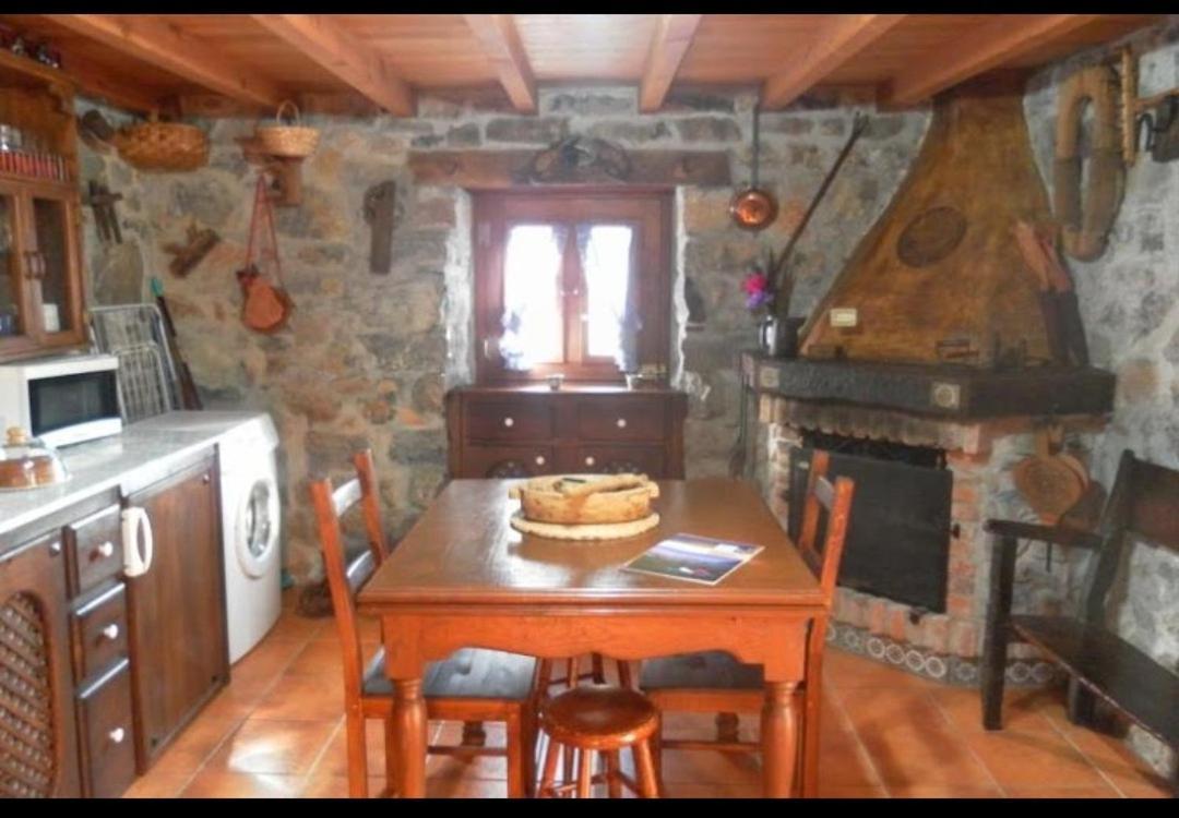 Casa Rural El Cotu En Onís Екстериор снимка