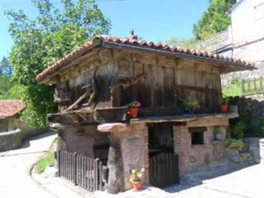 Casa Rural El Cotu En Onís Екстериор снимка